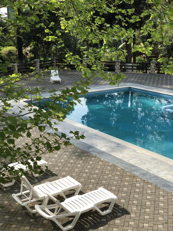 Hotel Heliopark Gora Bagrata Suchumi Exteriér fotografie