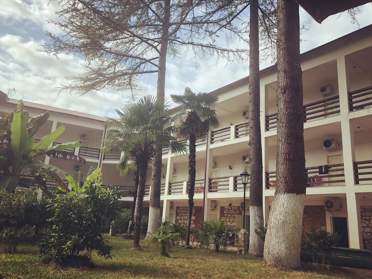Hotel Heliopark Gora Bagrata Suchumi Exteriér fotografie